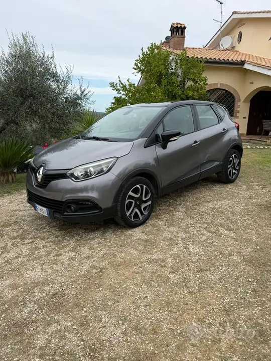 Renault Captur 2017 photo 2