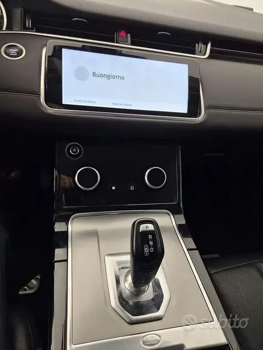 Land Rover Evoque 2022 photo 5