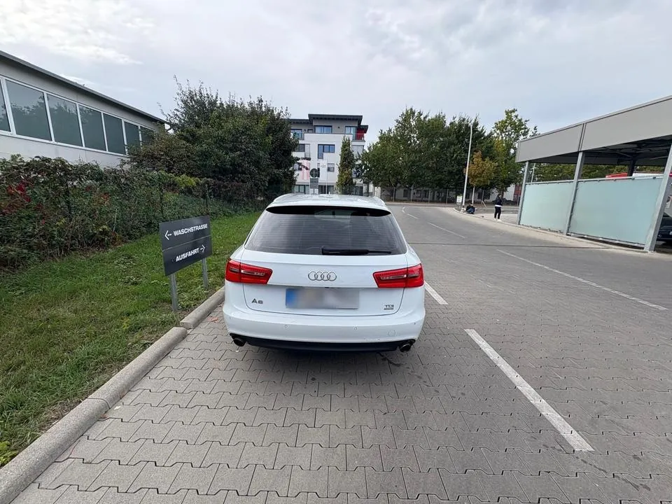 Audi A6 Avant