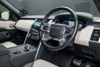 Land Rover Discovery 2021 photo 4