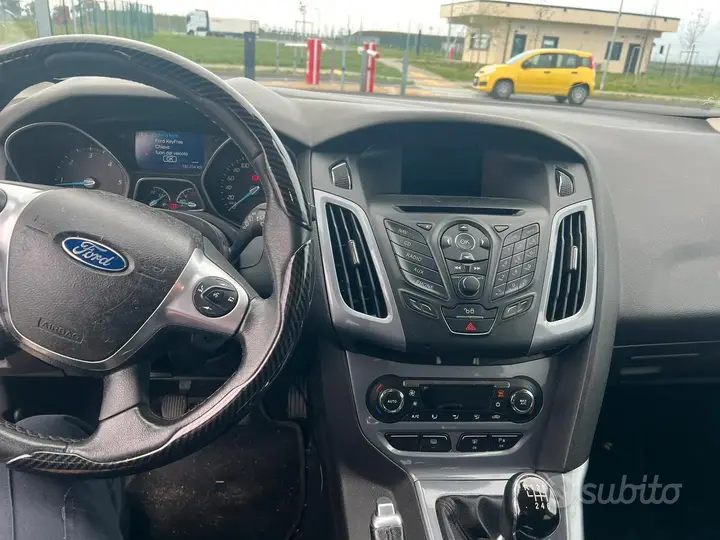 Ford Focus 2026 photo 5