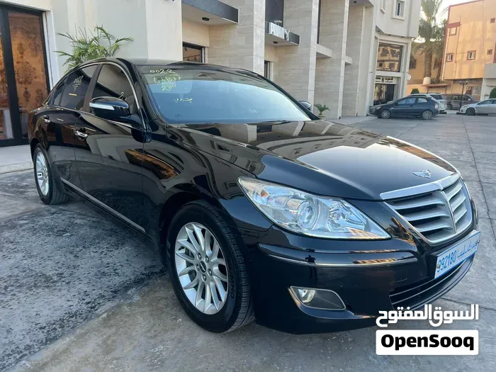 Hyundai Genesis 2010 photo 2