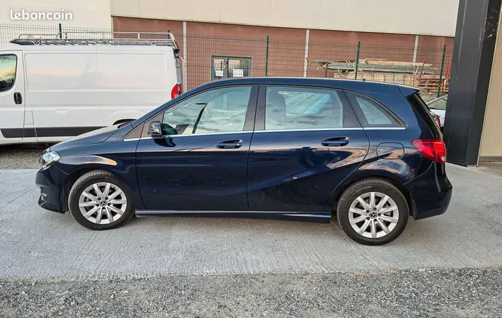 Mercedes-Benz B-Class 2018 photo 5