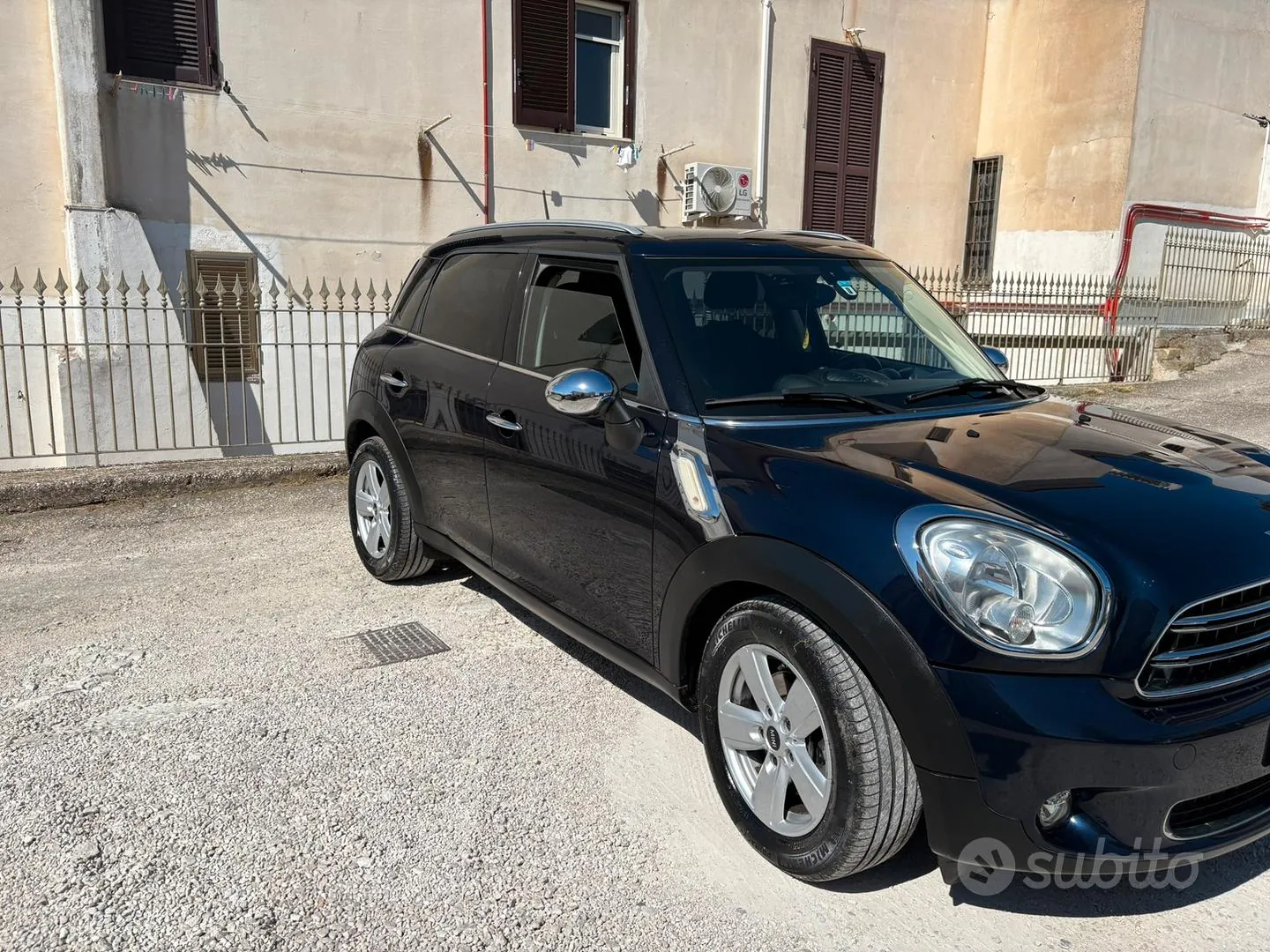 Mini Countryman 2015 photo 2