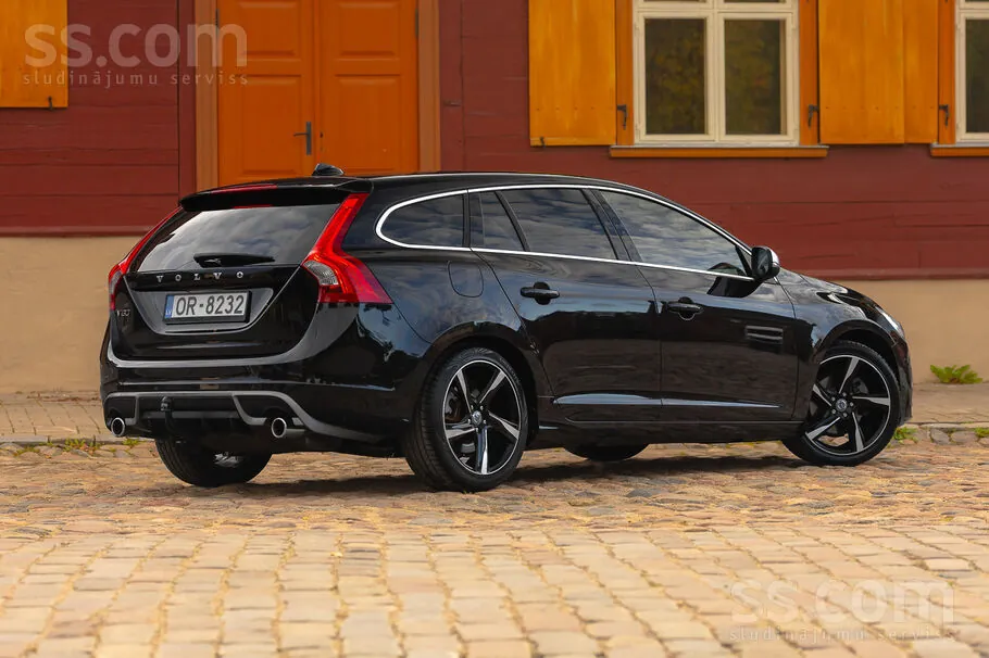 Volvo V60 2012 photo 3