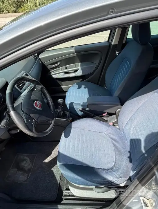 Fiat Grande Punto 2009 photo 4