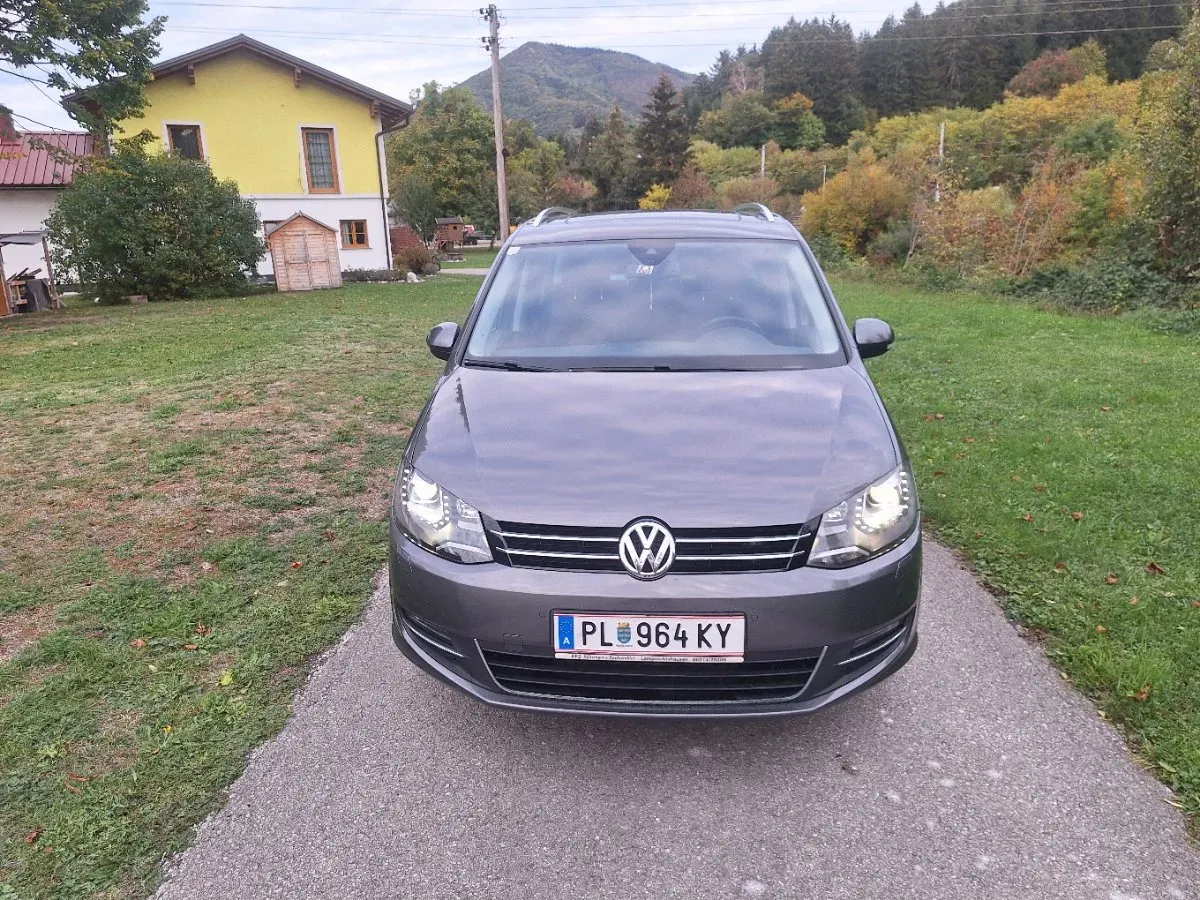 Volkswagen Sharan 2013 photo 2