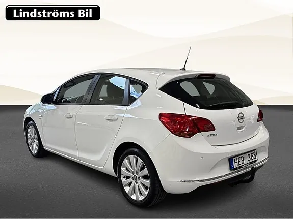 Opel Astra 2014 photo 3