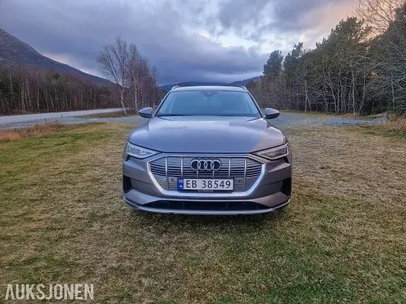 Audi E-Tron 2020 photo 2
