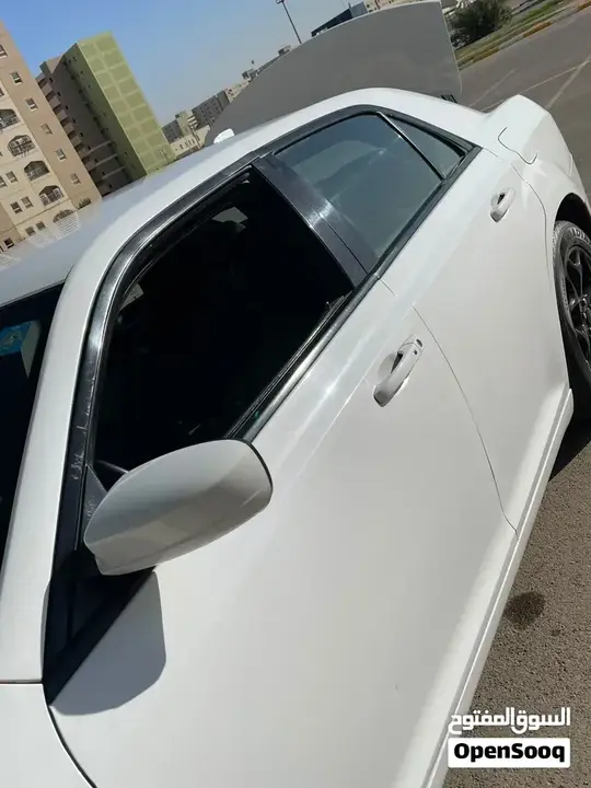 Chrysler 300 2019 photo 2