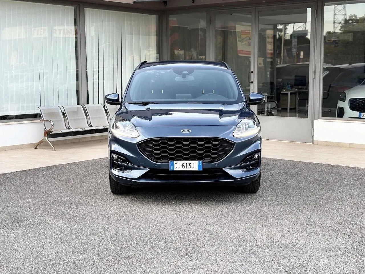 Ford Kuga 2022 photo 2