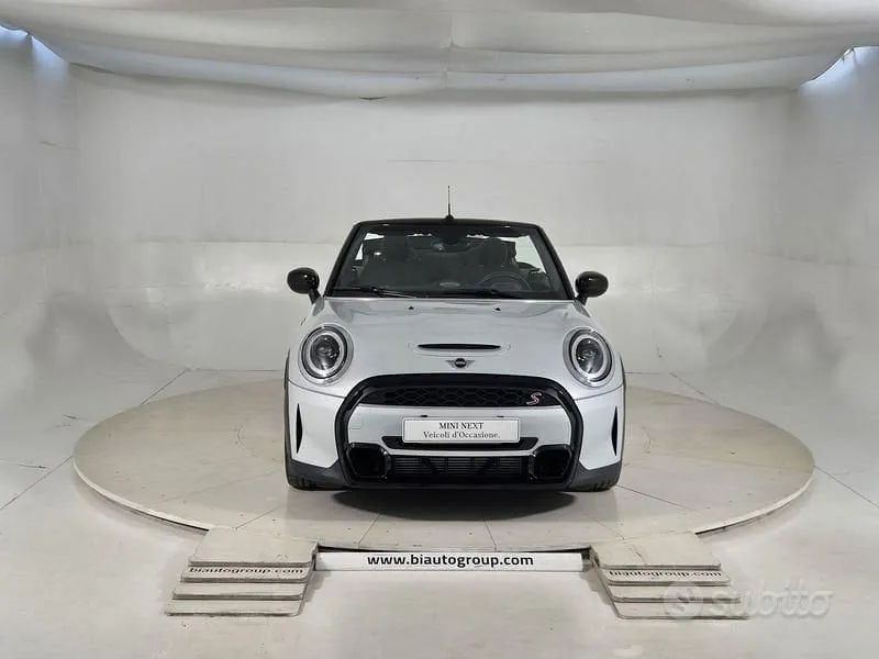 Mini Mini Cabrio 2023 photo 2