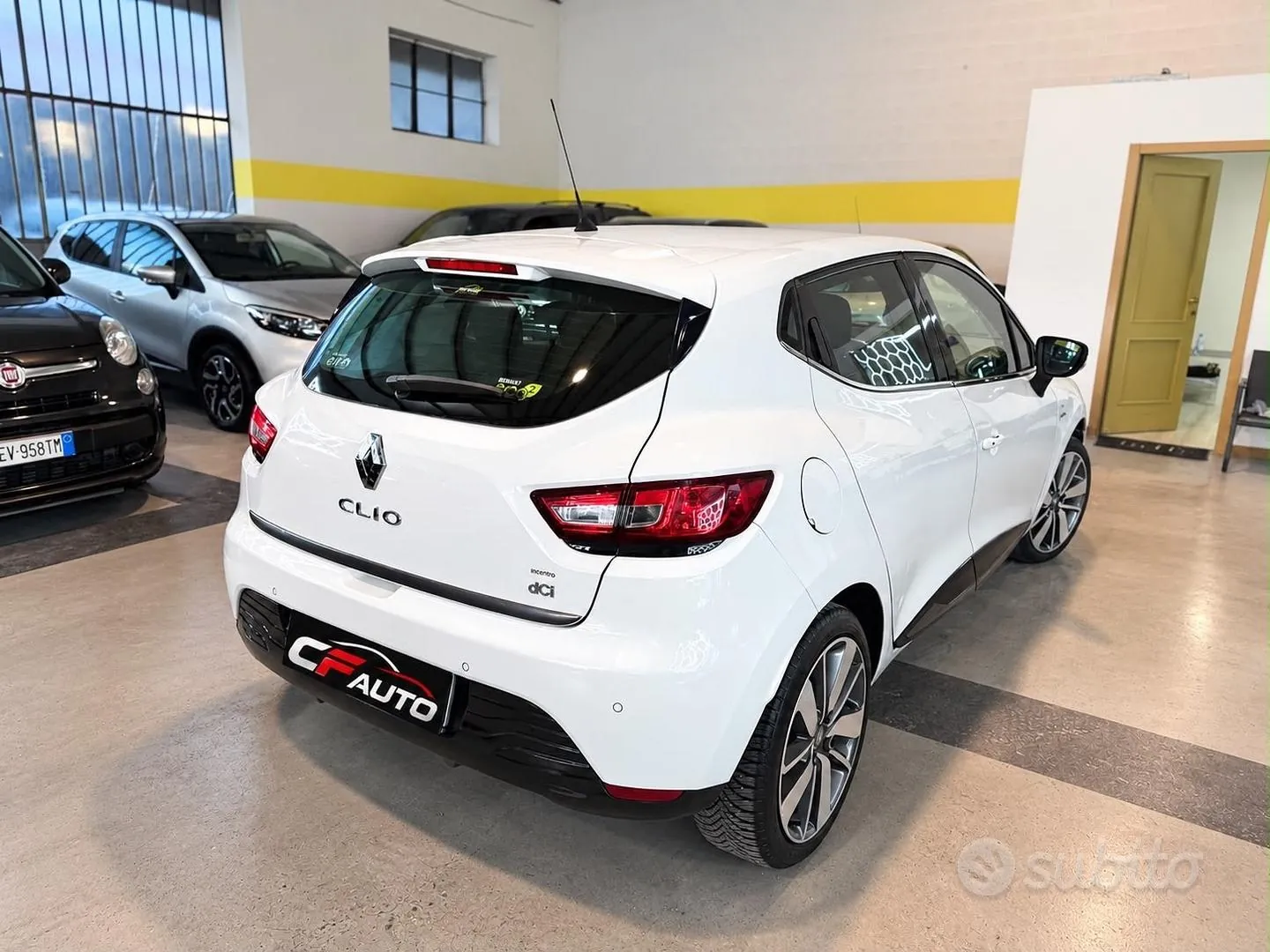 Renault Clio 2016 photo 2