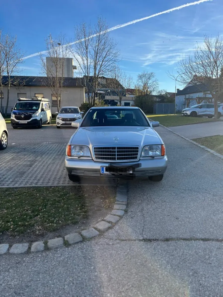 Mercedes-Benz S-Class 1992 photo 3