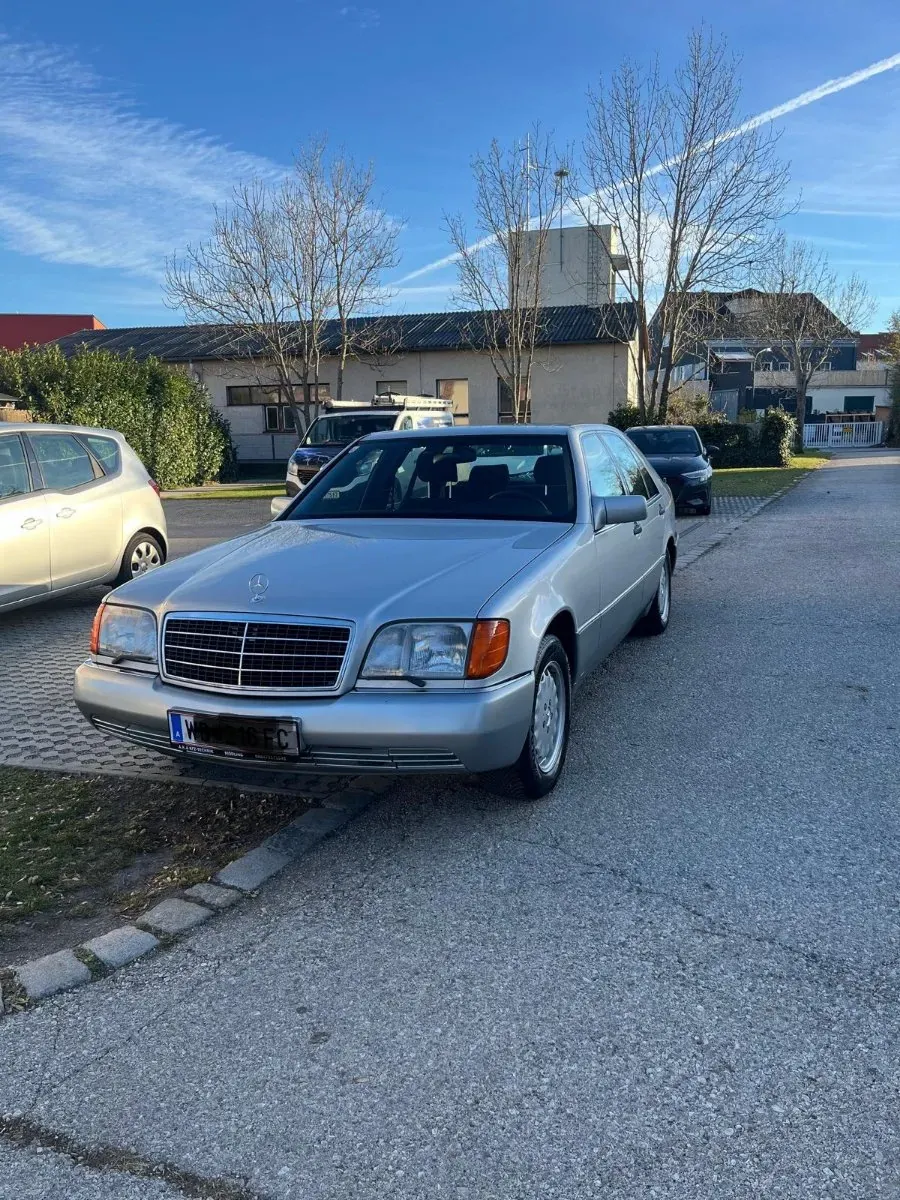 Mercedes-Benz S-Class 1992 photo 2