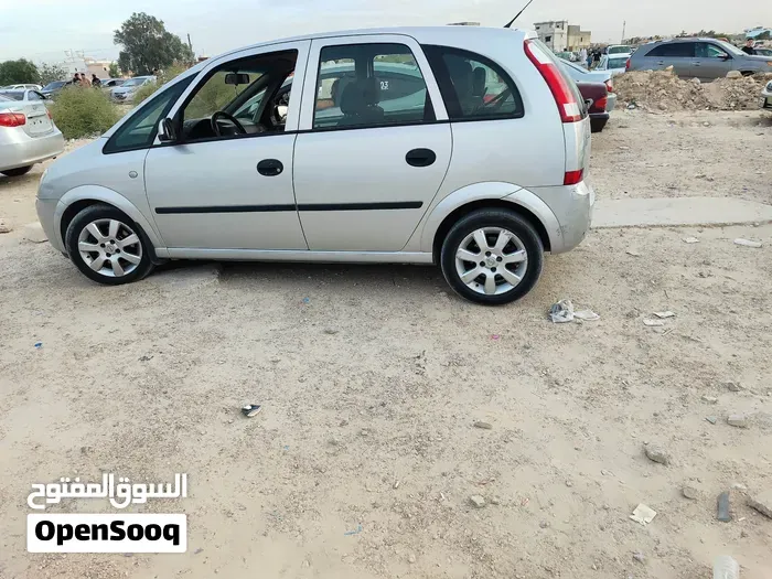 Opel Meriva 2025 photo 4