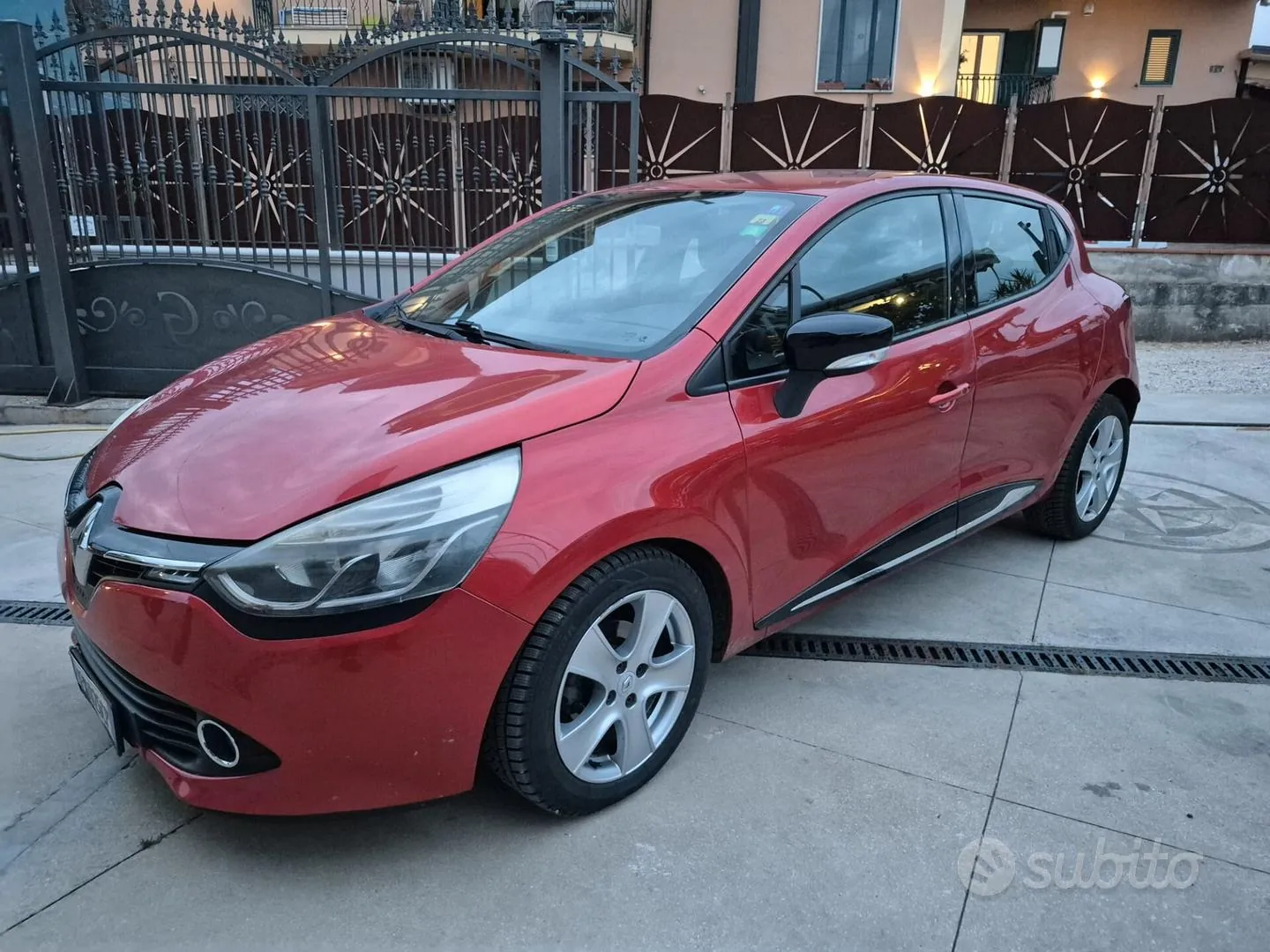 Renault Clio 2017 photo 2
