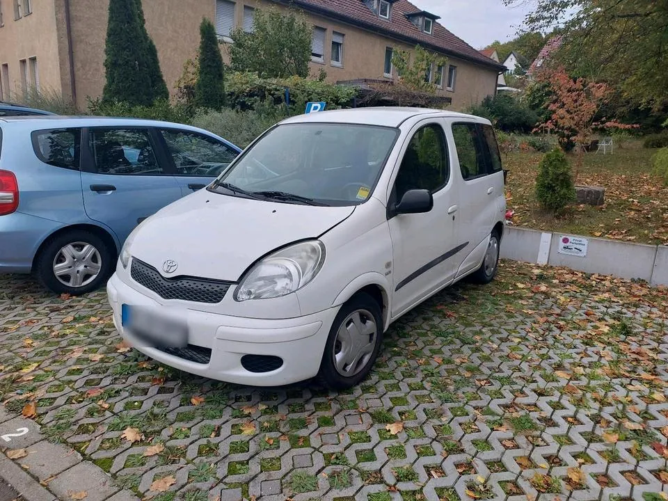 Toyota Yaris Verso