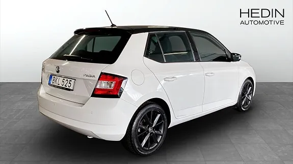 Skoda Fabia 2016 photo 2