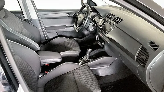 Skoda Fabia 2016 photo 3