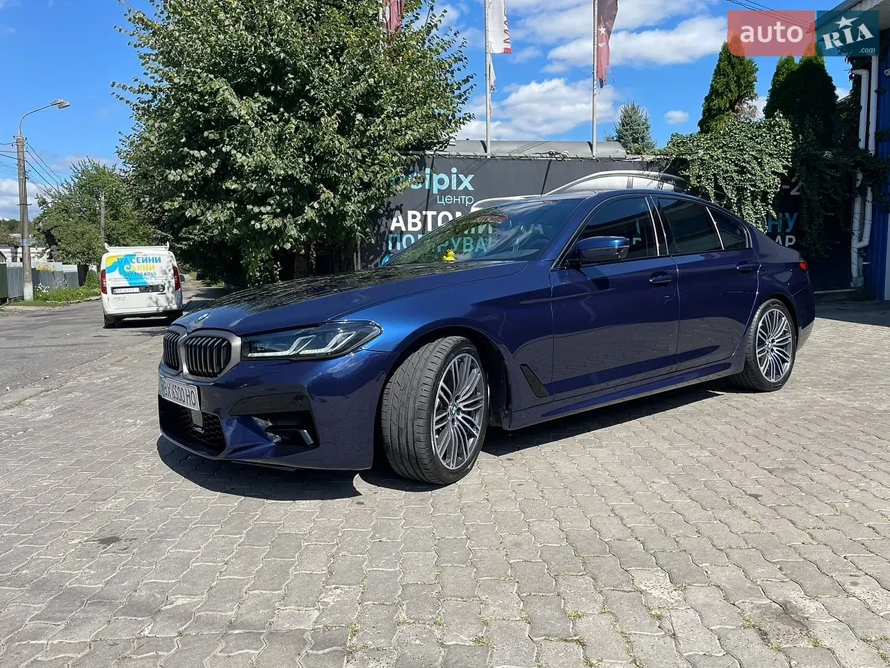BMW 5 Series 2020 photo 2