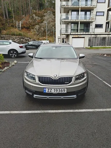 Skoda Octavia Scout 2015 photo 4