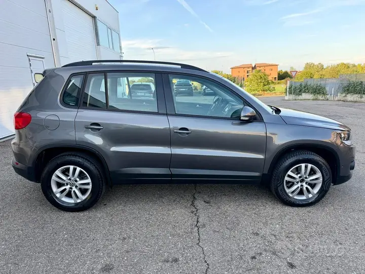 Volkswagen Tiguan 2011 photo 4