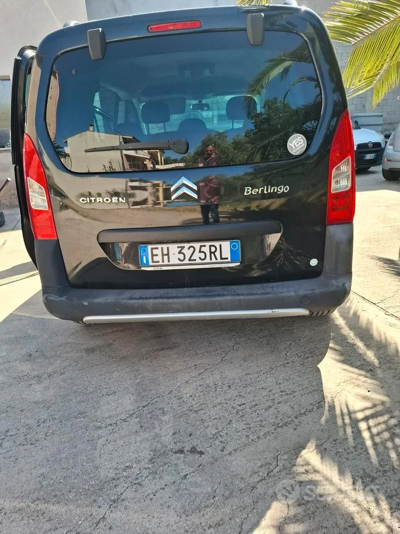 Citroen Berlingo 2011 photo 2