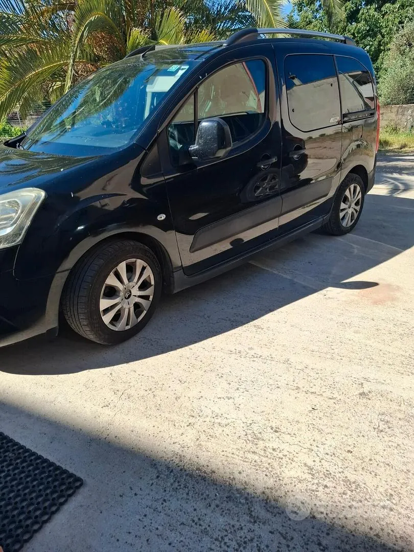 Citroen Berlingo 2011 photo 3