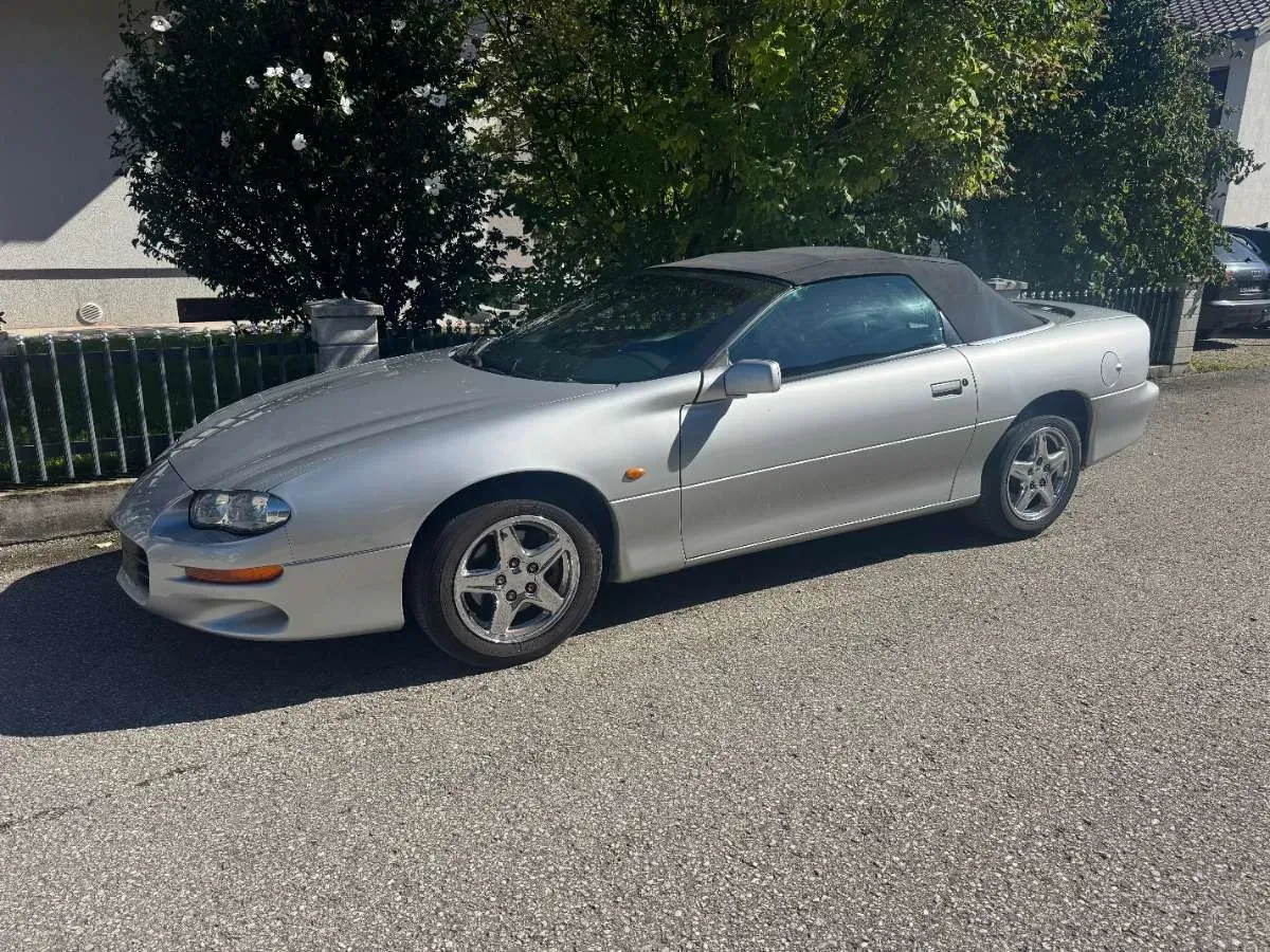 Chevrolet Camaro 1998 photo 2