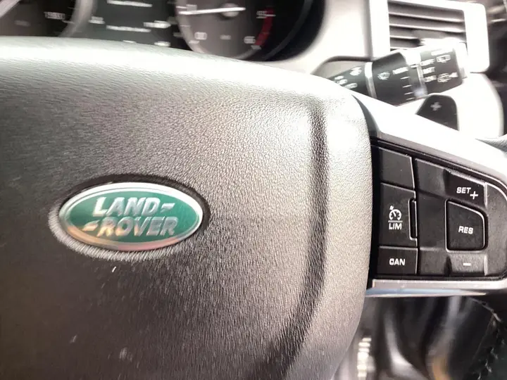 Land Rover Discovery Sport 2017 photo 5