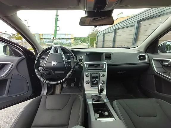 Volvo V60 2014 photo 4