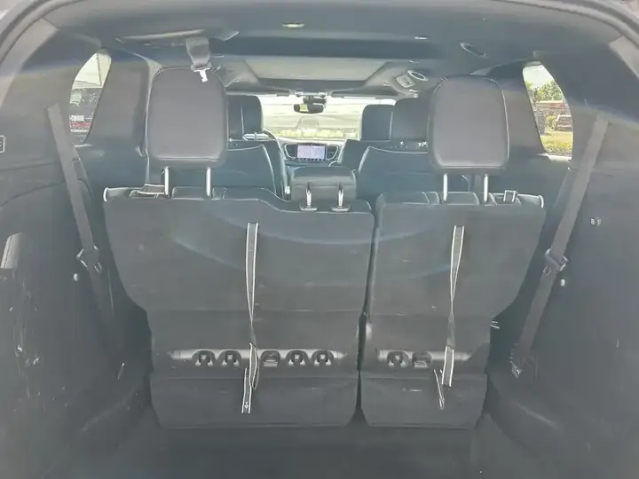 Chrysler Pacifica 2025 photo 5