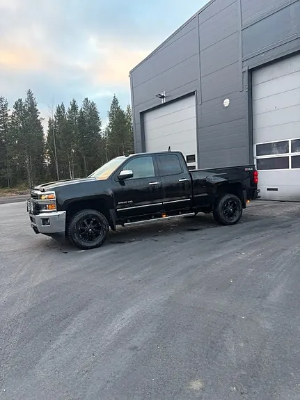 Chevrolet Silverado 2500 2015 photo 2