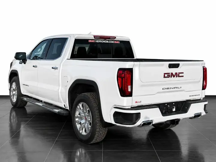 GMC Sierra 1500 2026 photo 3