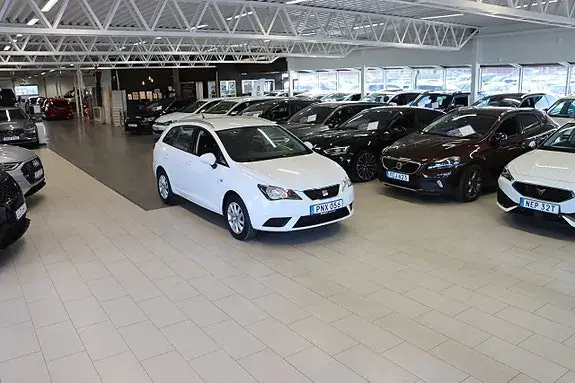 Seat Ibiza 2015 photo 3