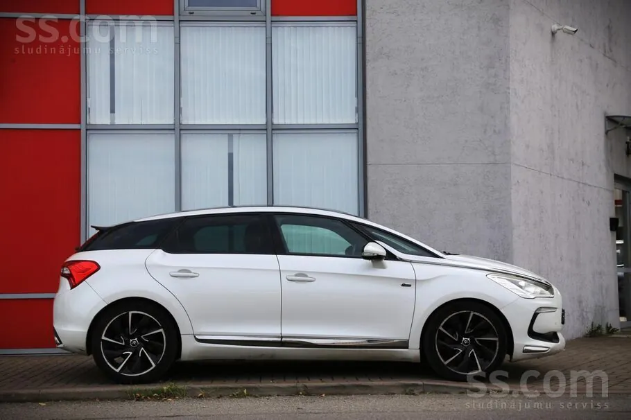 Citroen Ds 2013 photo 3