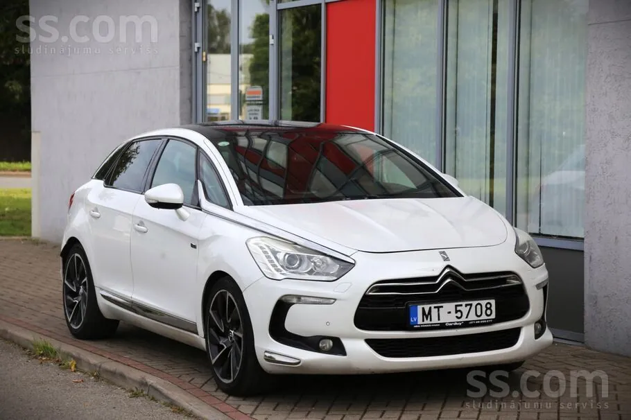 Citroen Ds 2013 photo 4