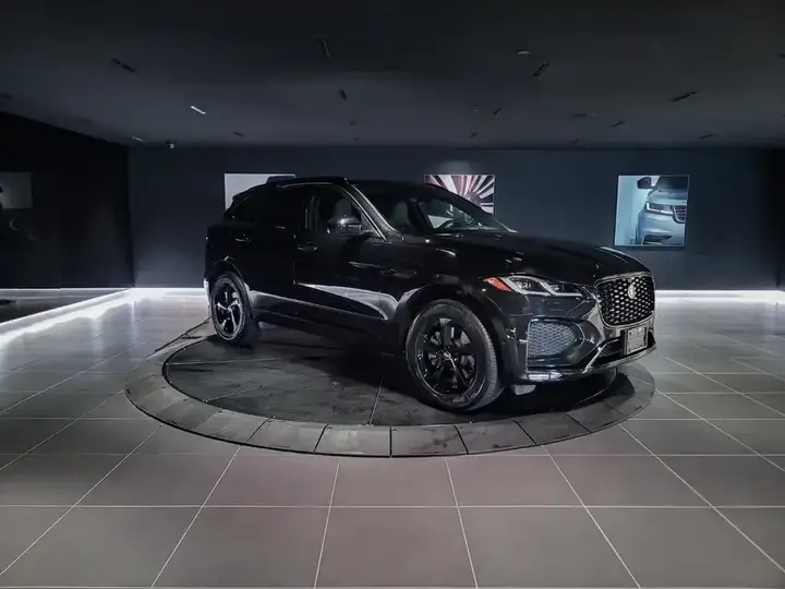 Jaguar F-Pace 2026 photo 3