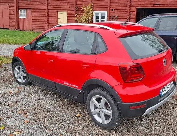 Volkswagen Polo 2015 photo 2