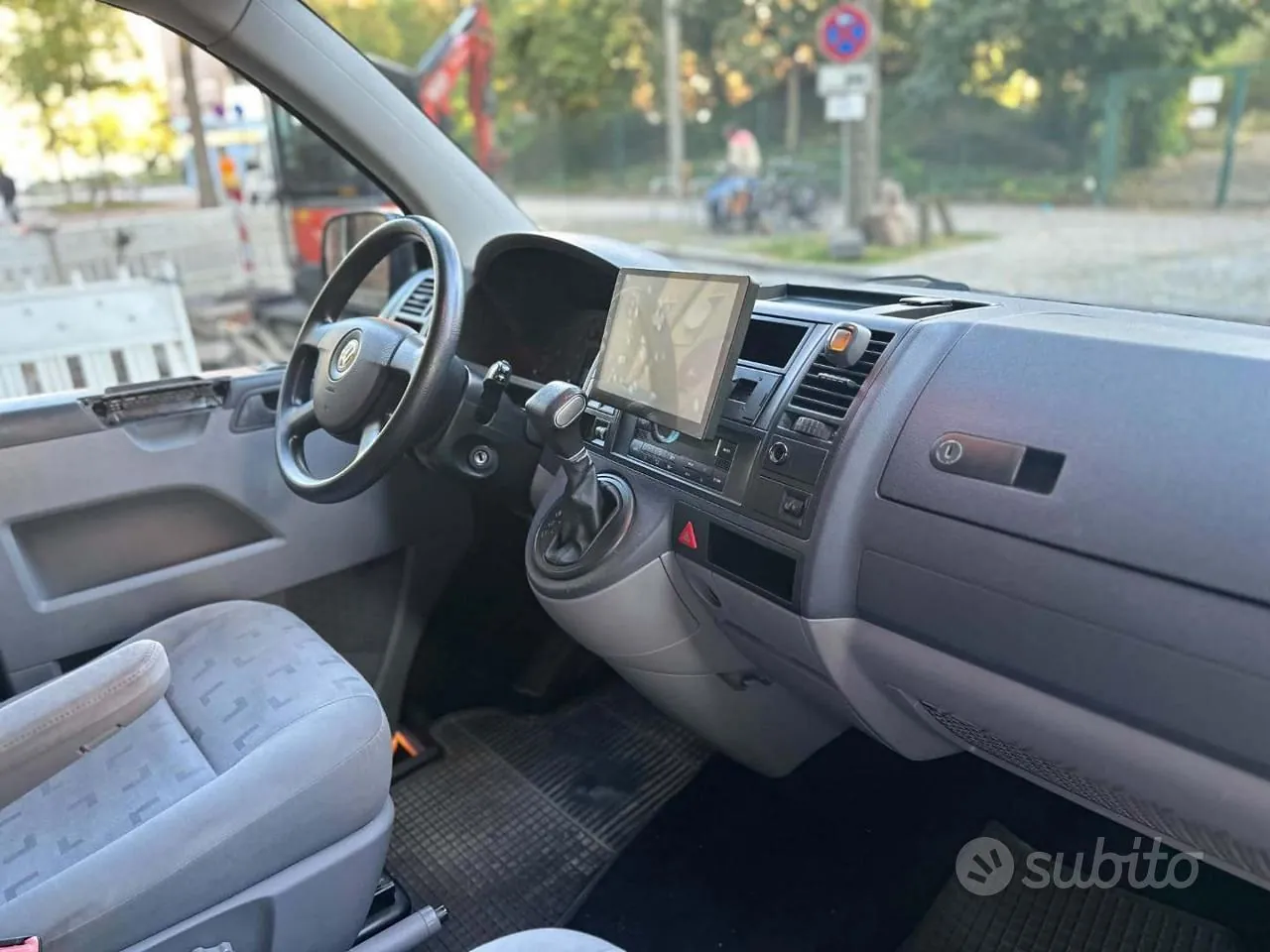 Volkswagen Multivan 2008 photo 4
