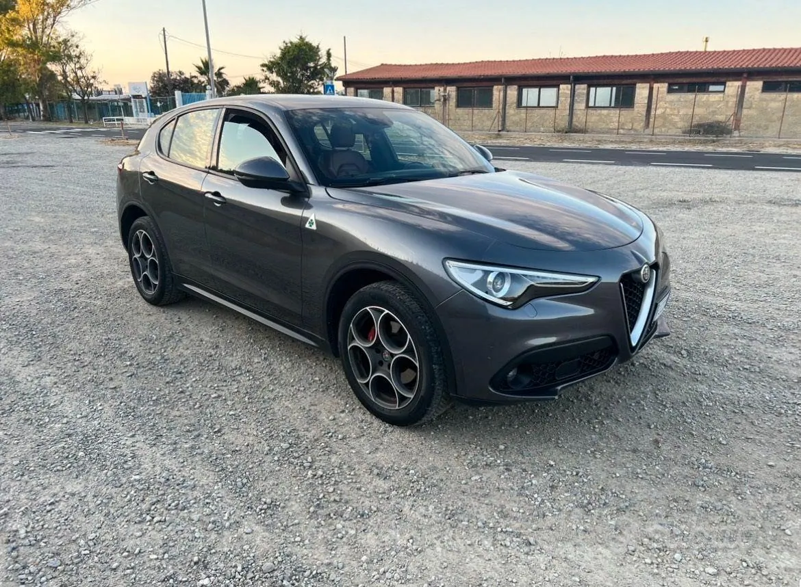 Alfa Romeo Stelvio 2017 photo 3