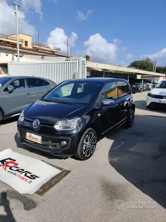 Volkswagen Up 2015 photo 2