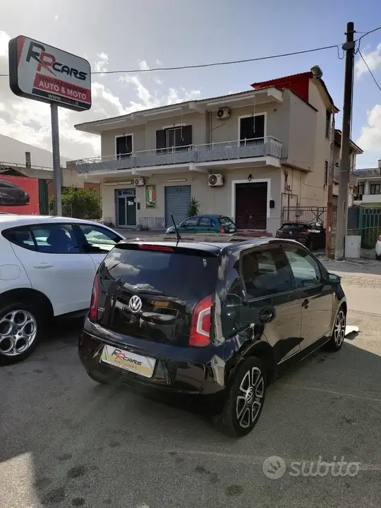 Volkswagen Up 2015 photo 5