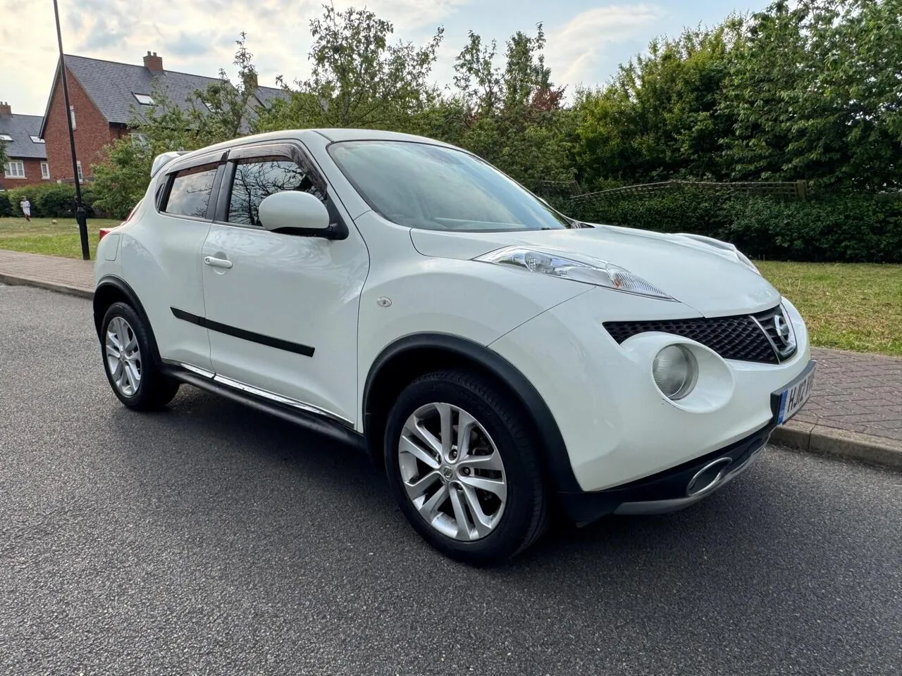 Nissan Juke 2012 photo 2
