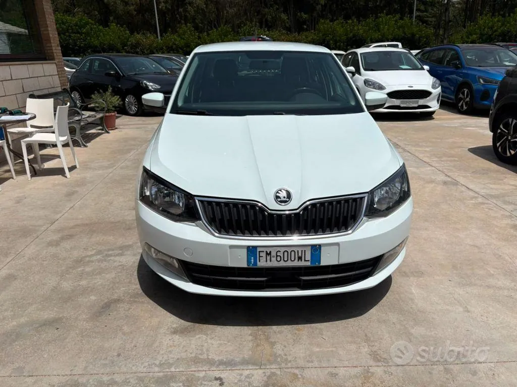 Skoda Fabia 2018 photo 2