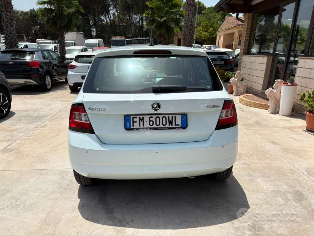 Skoda Fabia 2018 photo 5
