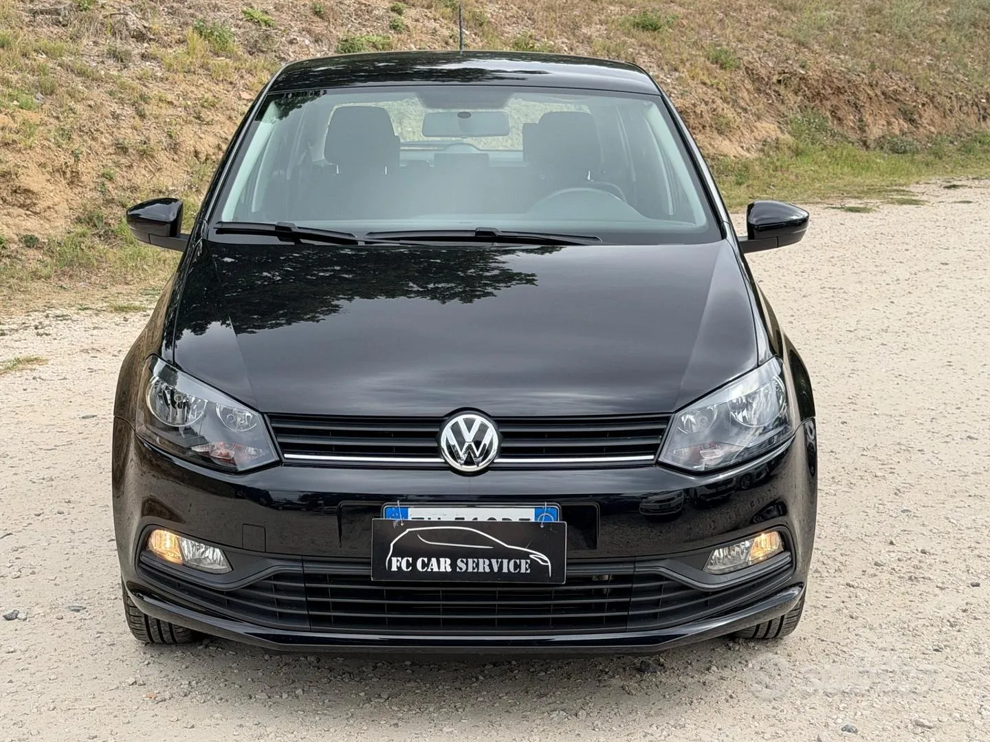 Volkswagen Polo 2017 photo 2