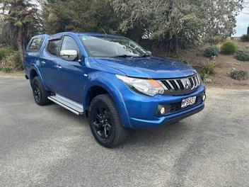Mitsubishi Triton 2018 photo 2