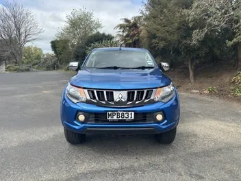 Mitsubishi Triton 2018 photo 3